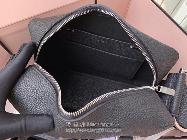 DELVAUX女包 標誌性包款 旋轉拎著提把D扣環 德爾沃女手提包 CL0028 黑銀 Delvaux信封袋  fcs1263